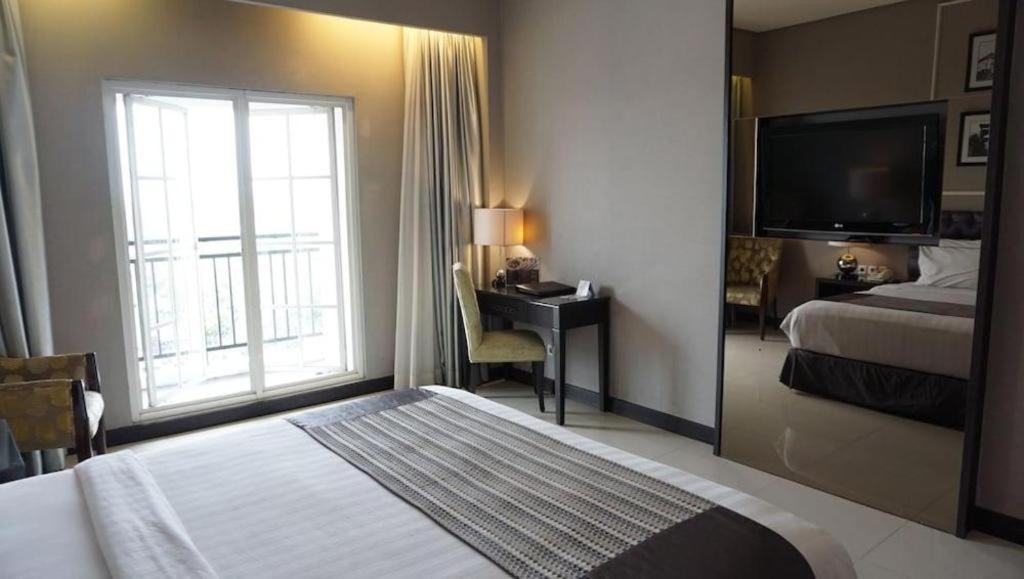 The Mirah Hotel โบกอร์ ภายนอก รูปภาพ